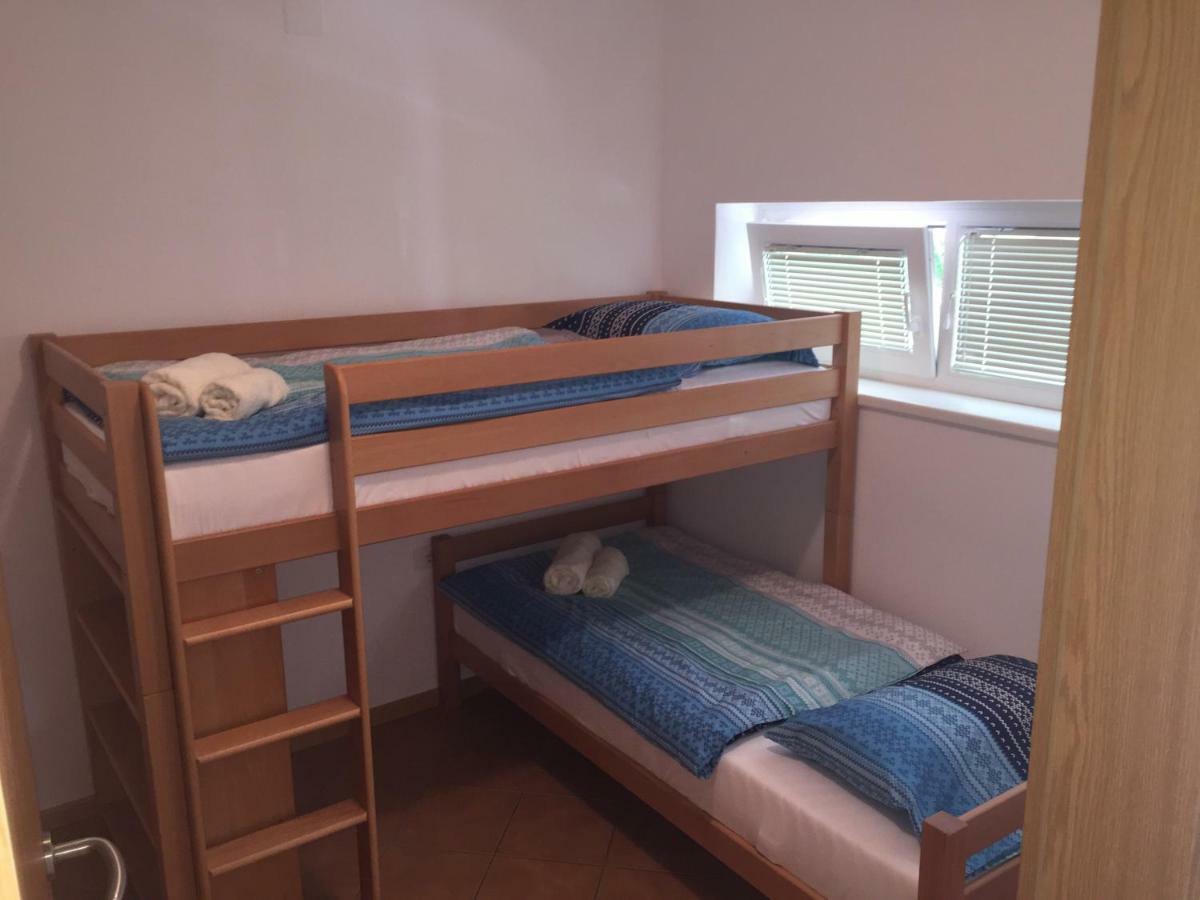 Apartma Ana Dreznica كوباريد المظهر الخارجي الصورة